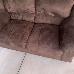 LOVESEAT