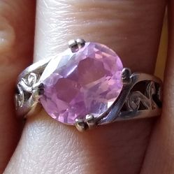Size 5 1/4 Beautiful NEW In Box Genuine Pink Sapphire Ring 💍! 💖
