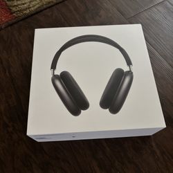 🍎AirPods Max 🎧 READ DESCRIPTION BRAND NEW!! PICK UP ONLY NO TRADE👉FIRM ON PRICE👈 ONLY CASH 💵 💲375