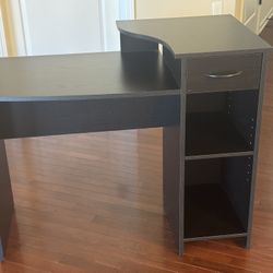 Black Desk