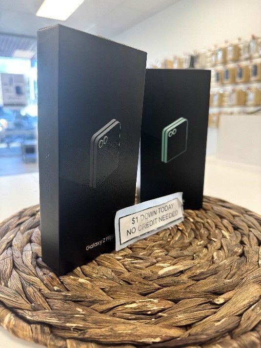 ๐ฅ Flip It for Less โ Z Flip 6 Starting at $479