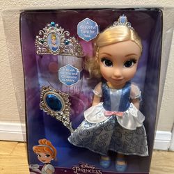 Disney Princess Cinderella Doll 15” With Little Girl Crown & Hair Brush Set
