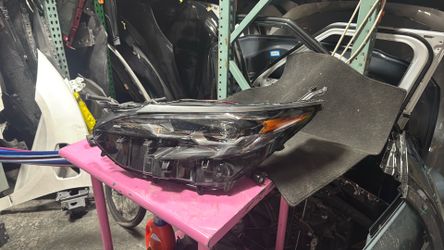 2024 2026 Toyota sienna driver side headlight