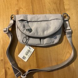 Lululemon Festive Bag