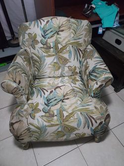 Green Leaf Chair