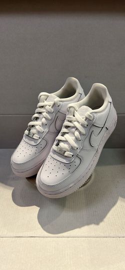NIKE AIR FORCE 1 LOW “TRIPLE WHITE”