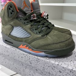 Air Jordan 5 Olive size 10.5
