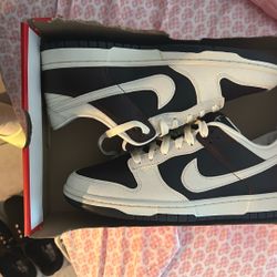Nike Dunk Low Retro / Size 10 / 100$