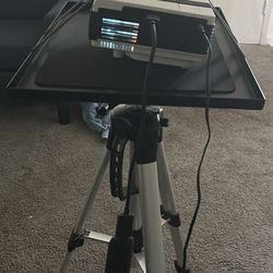 Vankyo - Leisure 470 Pro Native 1080P Projector/ With 60$ Stand For Free..