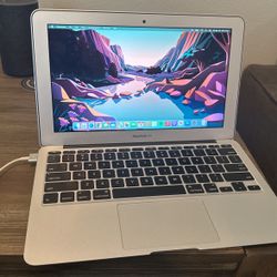 2014 MacBook Air 11-inch Model - Excellent Condition!!