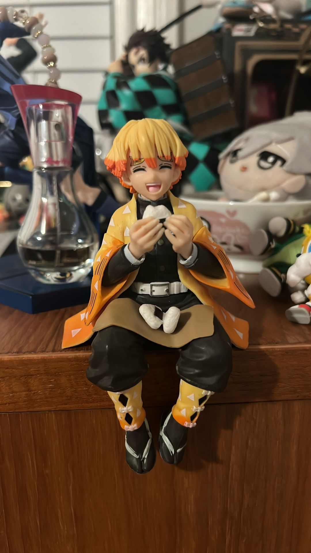 Zenistu Demon Slayer Figure