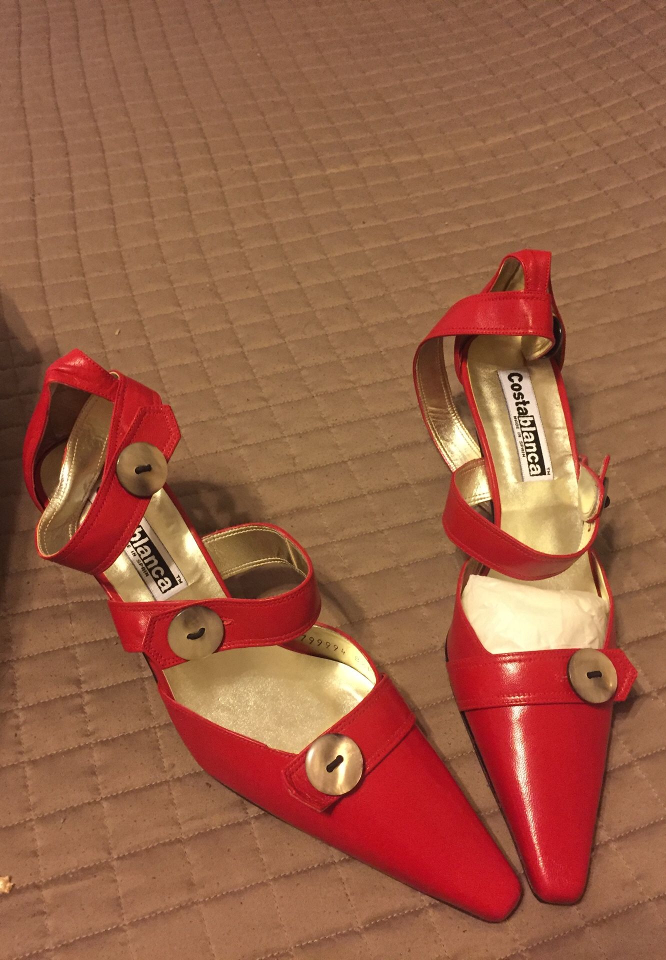 Costa Blanca Pamela Button shoes $10