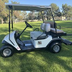 Golf cart
