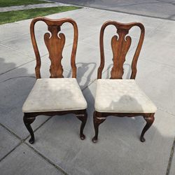 6 Wooden Chairs 
