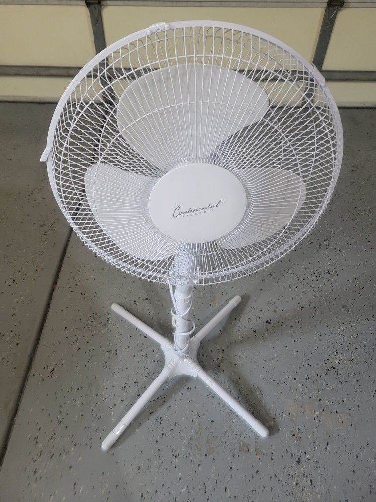 Continental 16" Oscillating Pedestal Fan