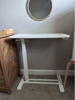 Standing desk