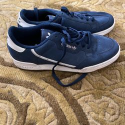 Men's Addidas Size 8