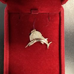 14kt Yellow Gold Swordfish Pendant 4.9gr 