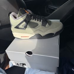 Jordan 4 Undefeated Size 8.5 Brand New