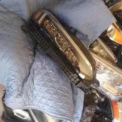 2018-2022 Honda Accord Right Side Headlight 