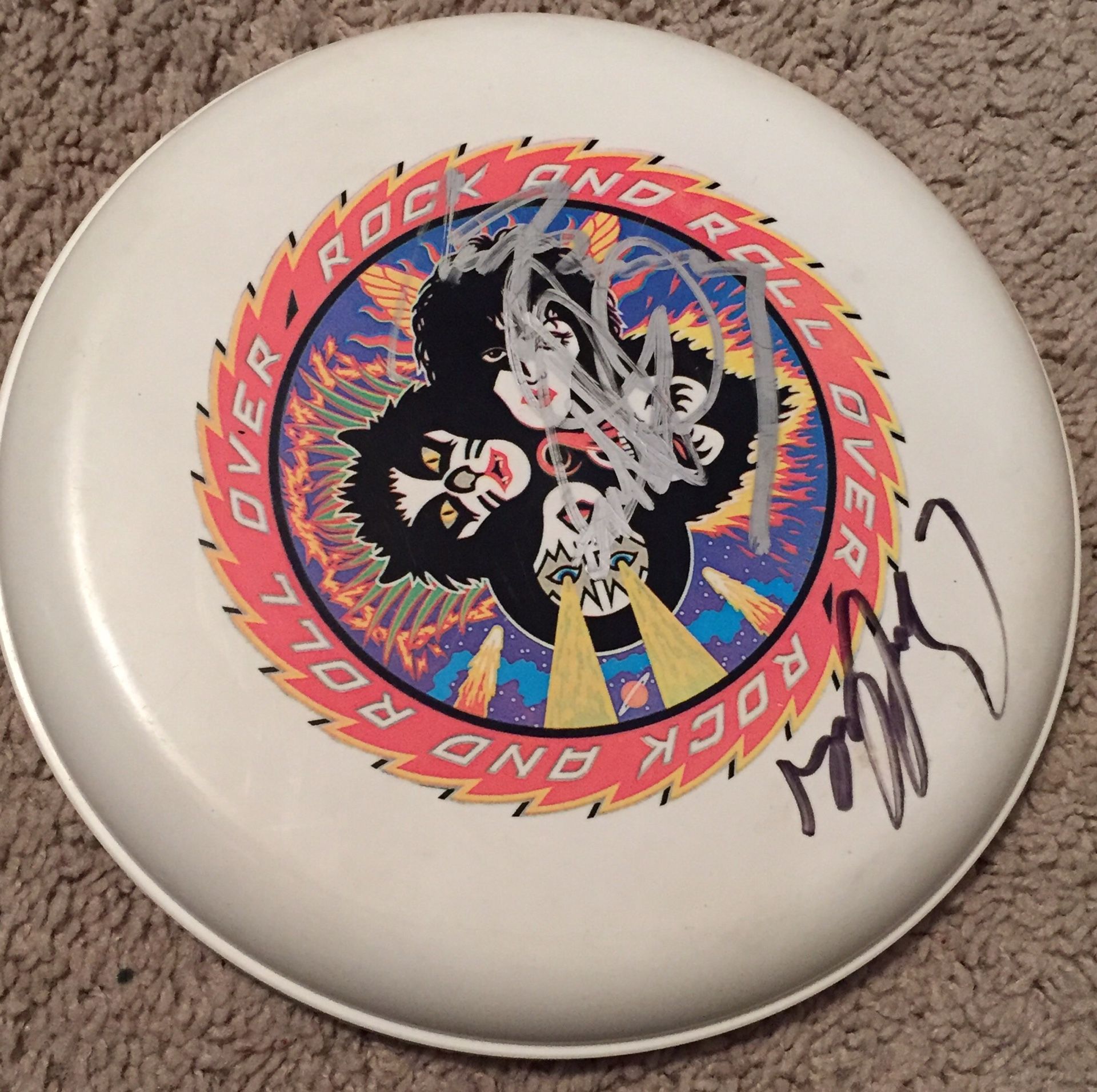 KISS Frisbee Signed x3 By Simmons, Frehley & Kulick SHIPPING ONLY