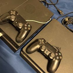 PS4 And PS4 Slim