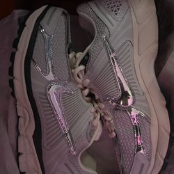 Size 12 Nike Vomero 5