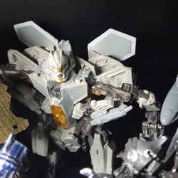 Transformers Studio Series STARSCREAM (Delivery for 5$ TODAY)
