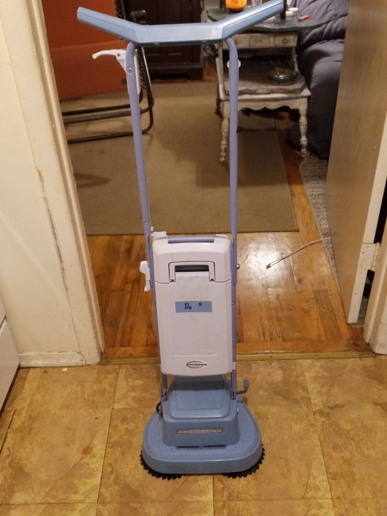 Electrolux Floor Shampooer