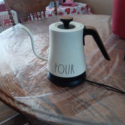 RAE DUNN TEA KETTLE 