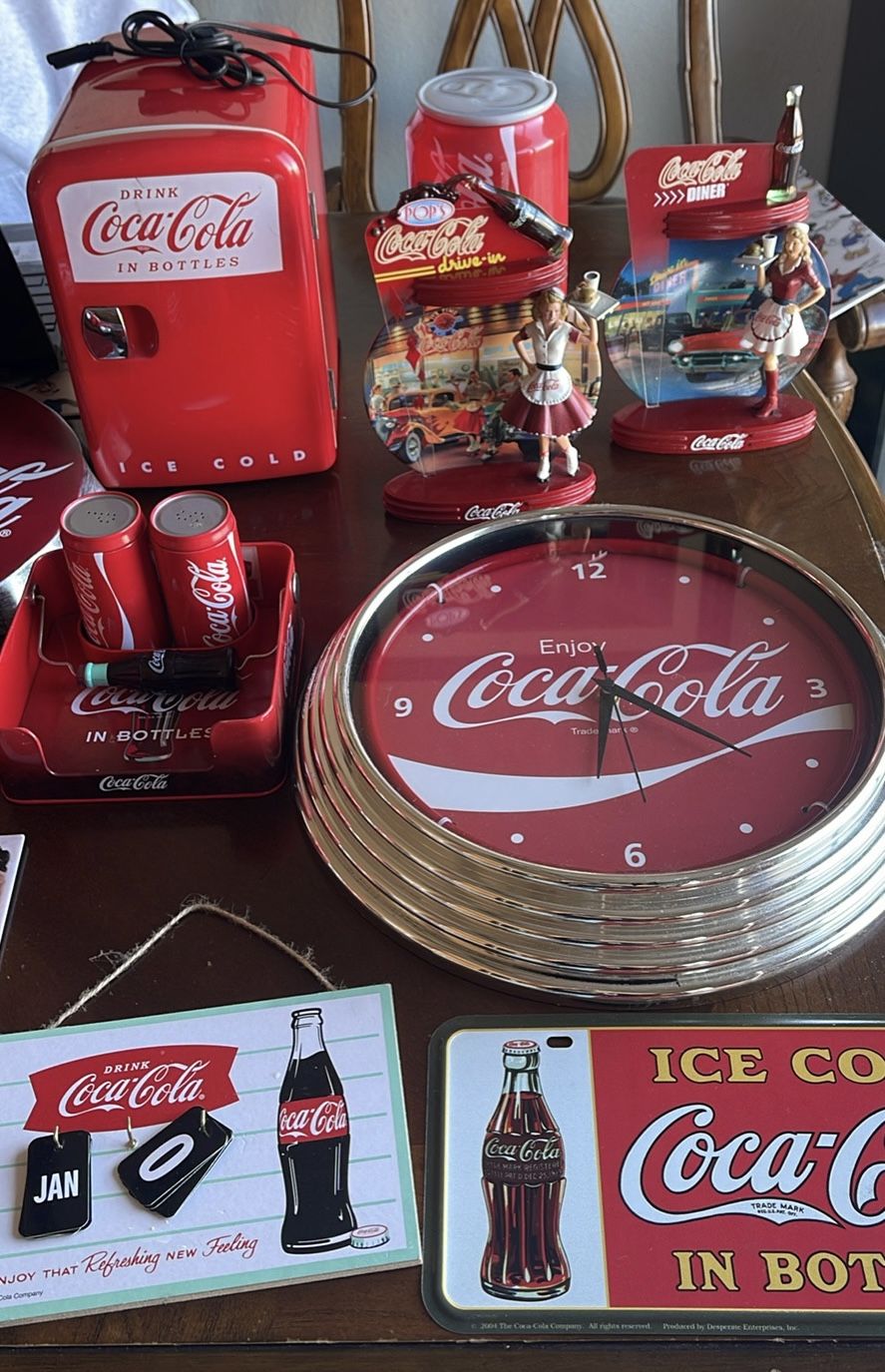 Vintage Coca Cola Collectibles