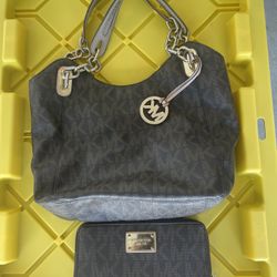 Michael Kors purse And Matching Wallet