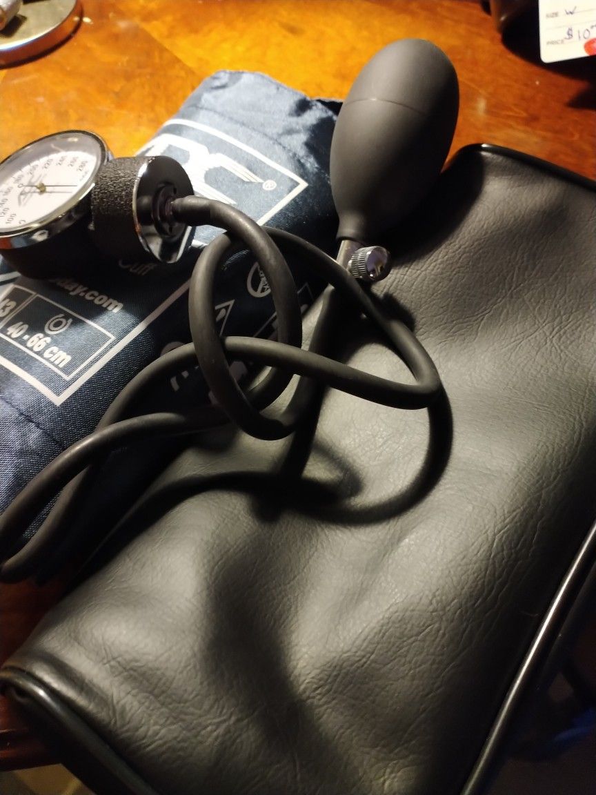 ADCUFF Reusable BLOOD PRESSURE CUFF