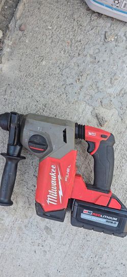 Milwaukee Fuel Rotary Hammer