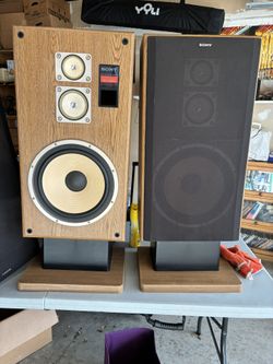 Vintage Sony SS-U590 3-Way Speakers