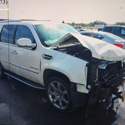 FOR PARTS 2010 CADILLAC ESCALADE 6.2 LS ENGINE 4X4 AWD 6L80 TRANS 