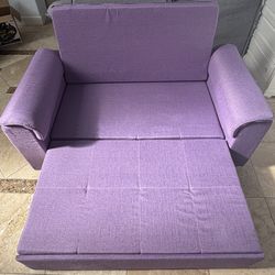 Sleeper Sofa that Pulls Out to a Twin Bed