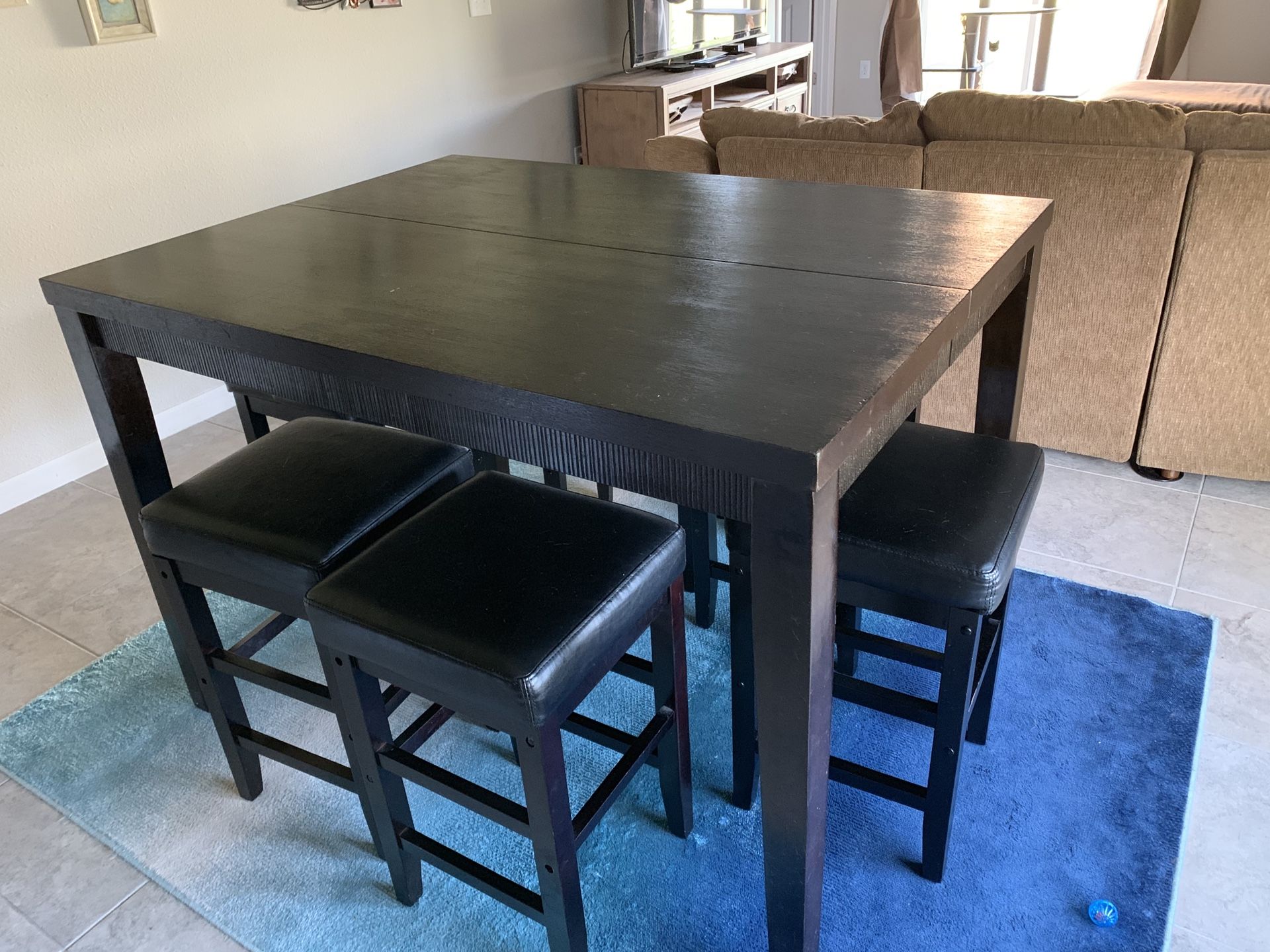 Dining room table with 6 bar stools