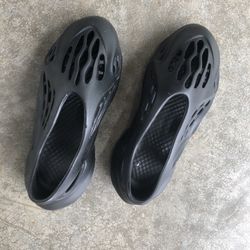 Foam Runners 