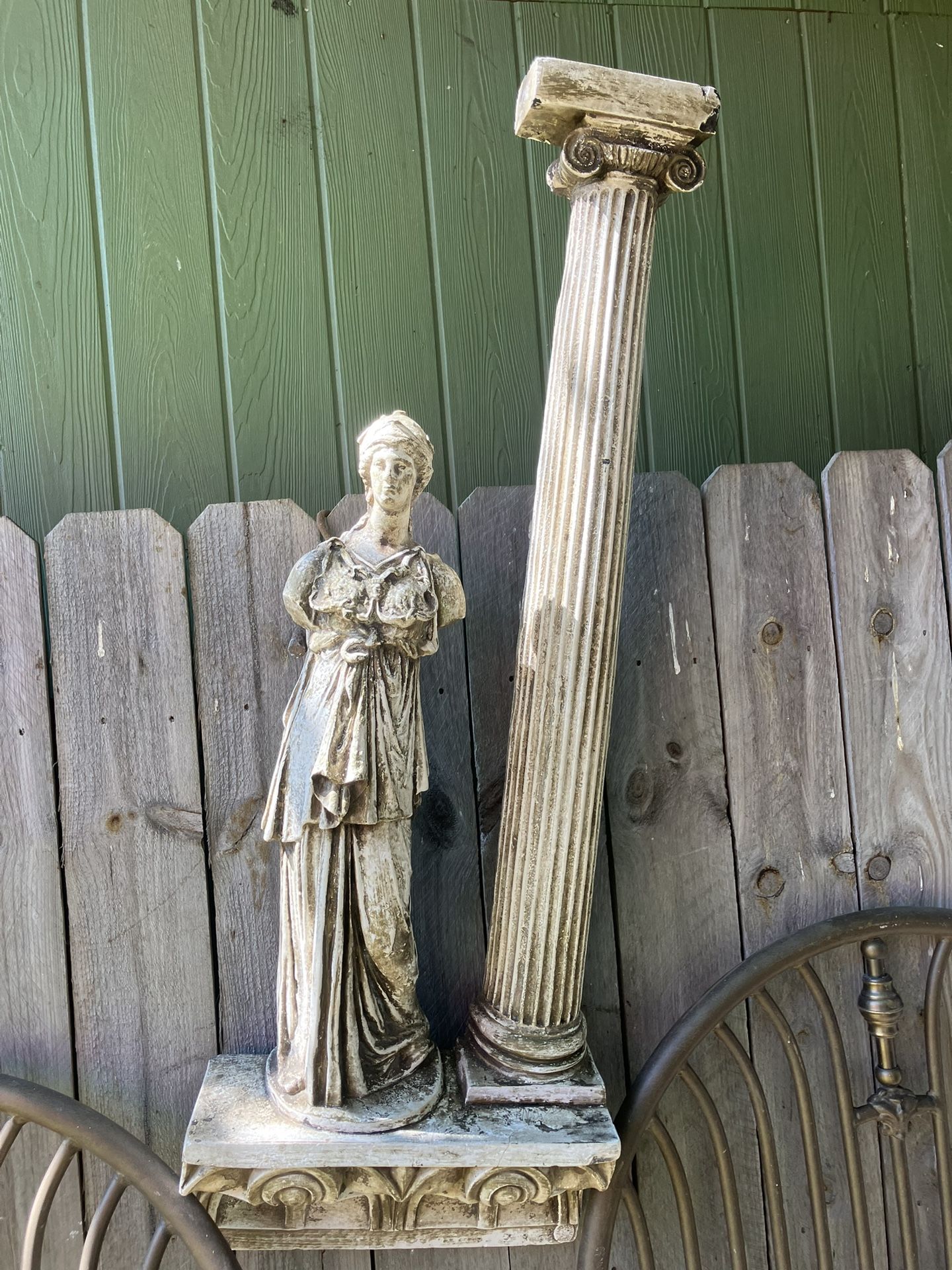 Vintage Venus Dr Milo Statue