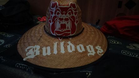 Bulldog straw hat