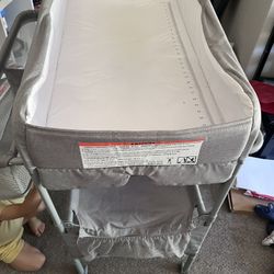 Sweeby Diaper Changing Table