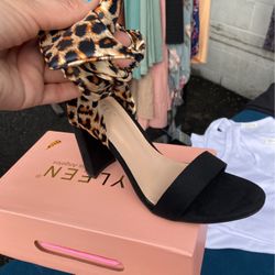 Kaleen Leopard Strap Up