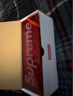 Supreme Dominos