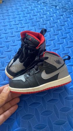 Jordan 1s size 7C