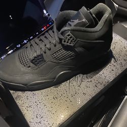 Retro Jordan 4 “Black Cat”