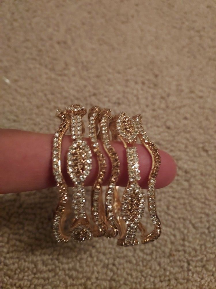 Bangles (Bracelets)