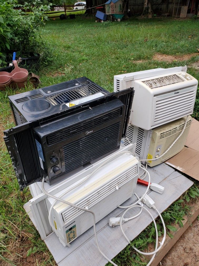 5500 BTU AC units, perfectly working condition