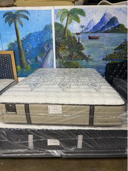 Queen  stearns and foster mattress