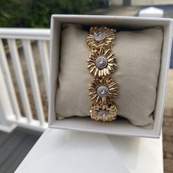 Golden Sunflowers Stretchable bracelets Woman